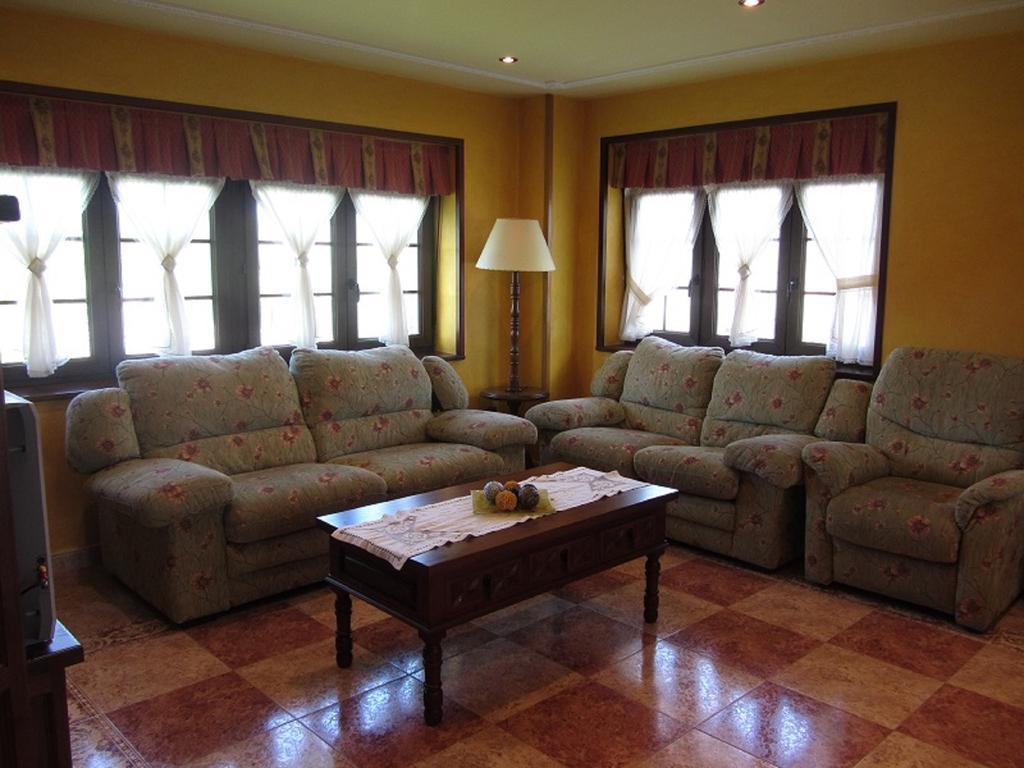Villa Vivienda Sampedri Santillana del Mar Habitación foto