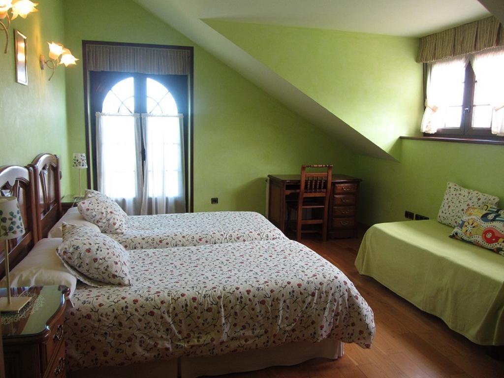Villa Vivienda Sampedri Santillana del Mar Habitación foto