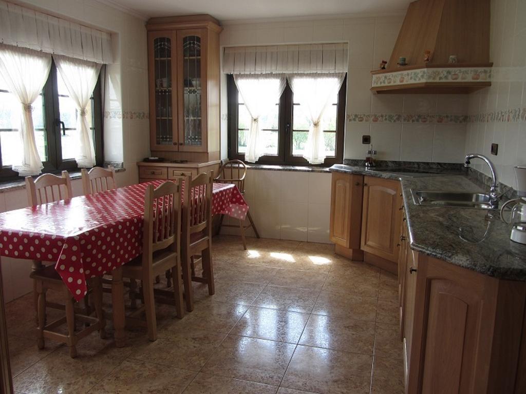 Villa Vivienda Sampedri Santillana del Mar Habitación foto
