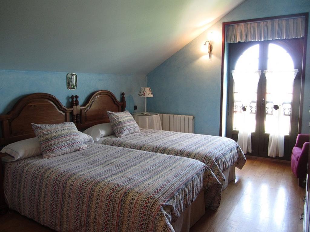 Villa Vivienda Sampedri Santillana del Mar Habitación foto